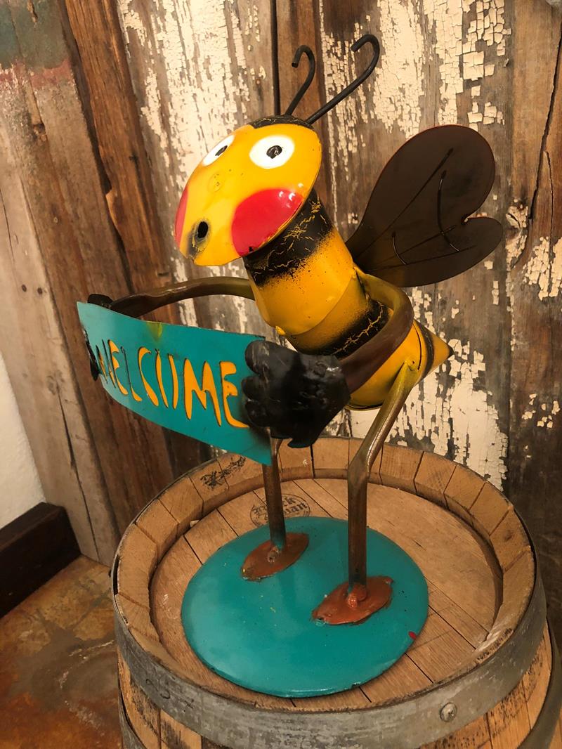 Metal Bumble Bee Welcome Sign